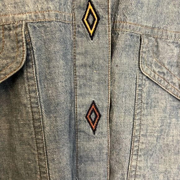 Women’s Vintage Chaus Sport Aztec button down. Size L. - Picture 4 of 6